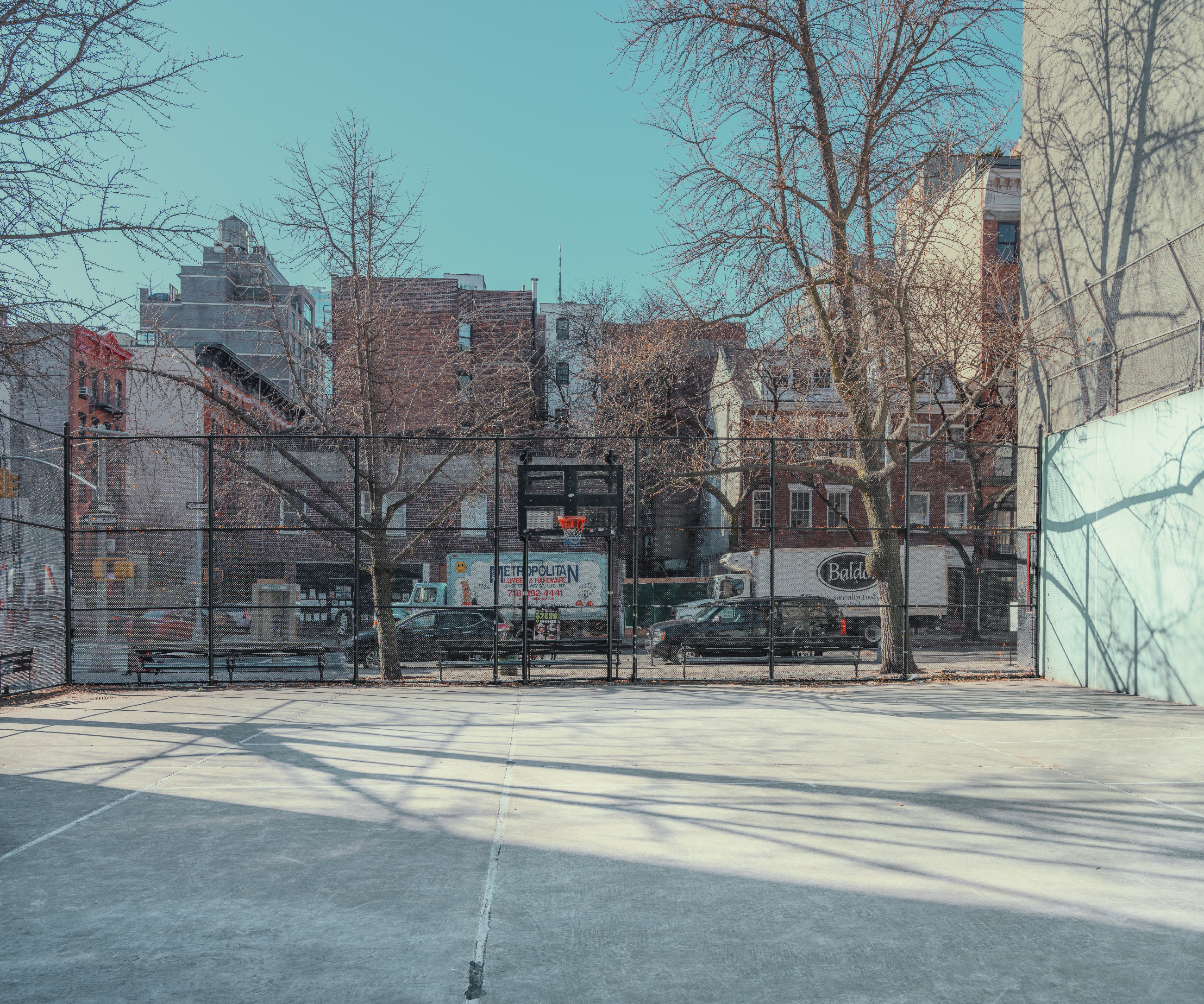 ludwig-favre-ny-basketball-courts-03