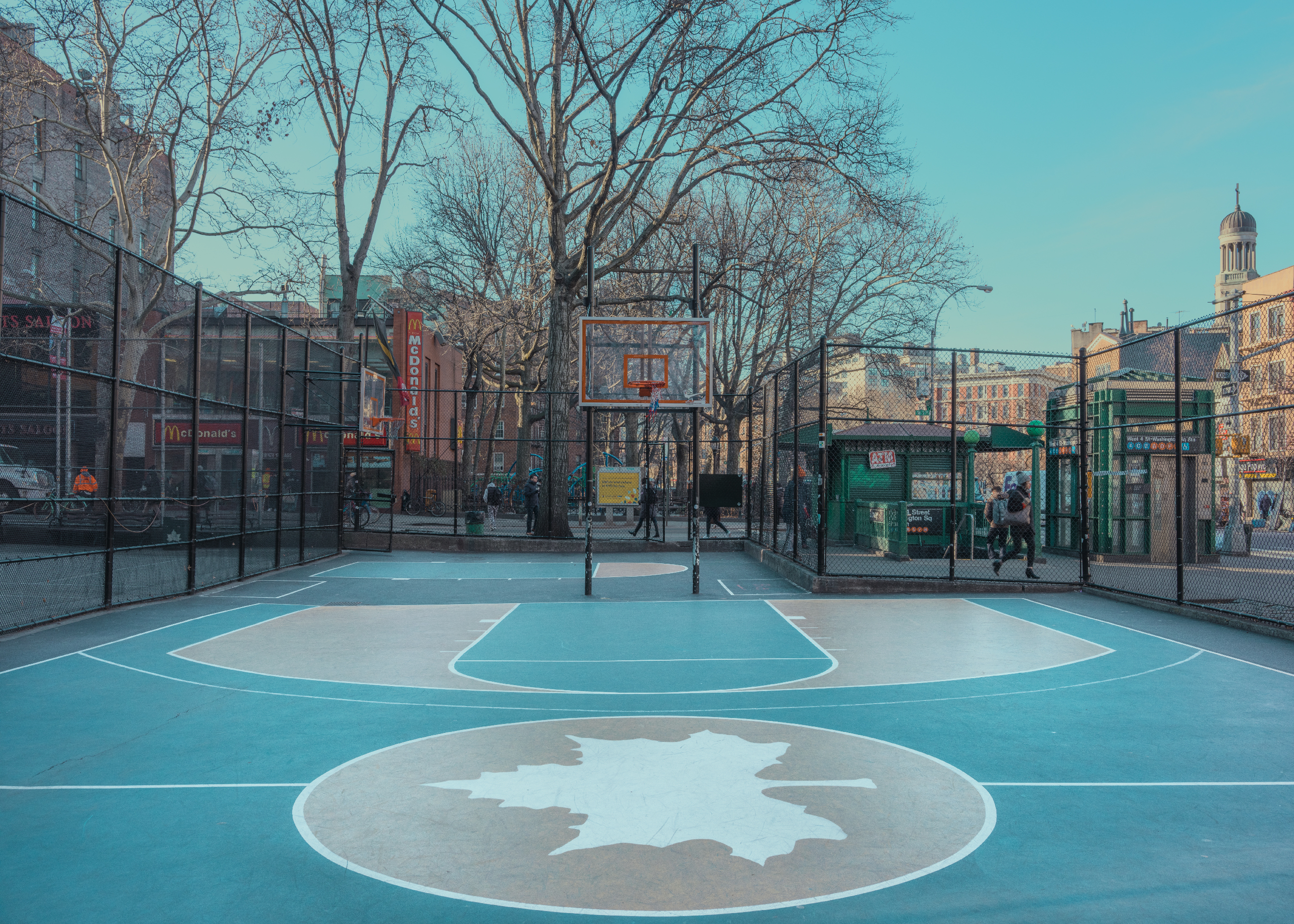 ludwig-favre-ny-basketball-courts-05