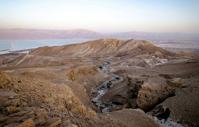 Extraodinary Pictures Of Israeli Desert