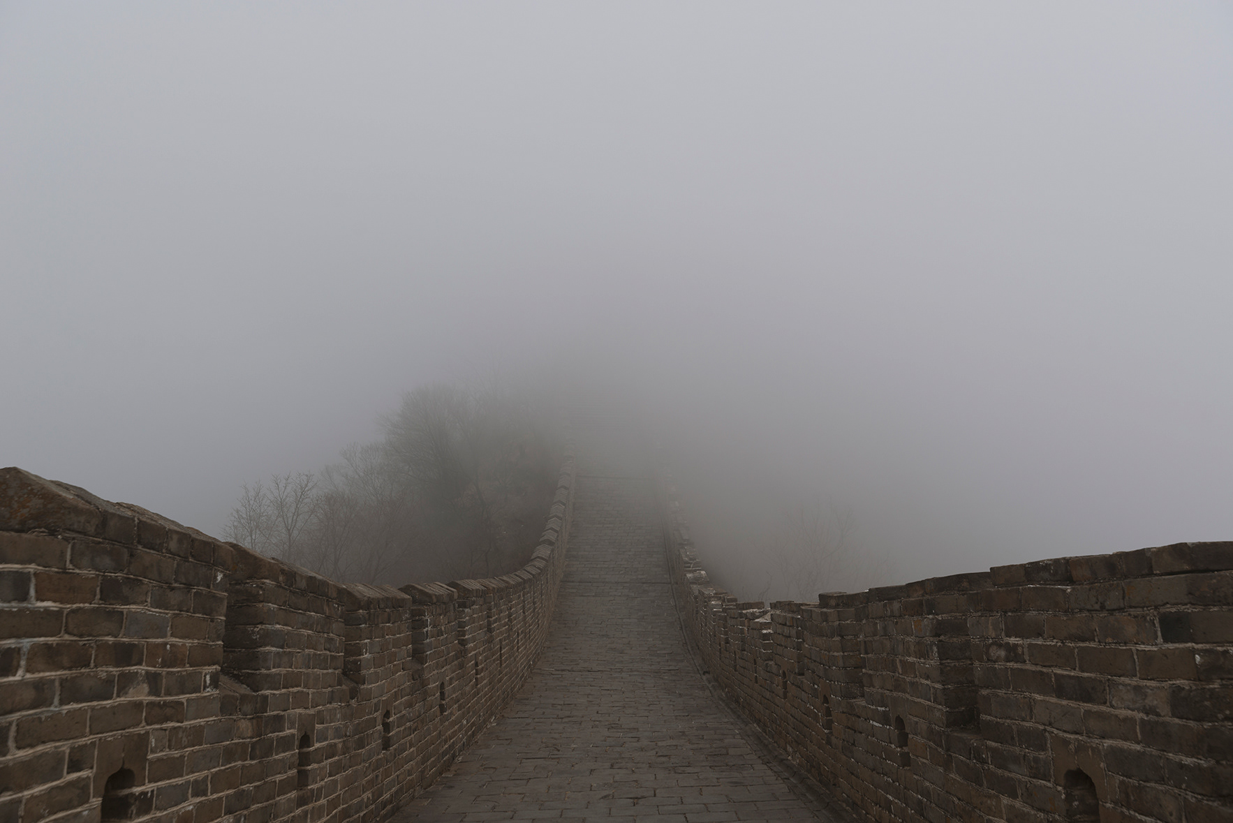 andres-gallardo-great-wall-03