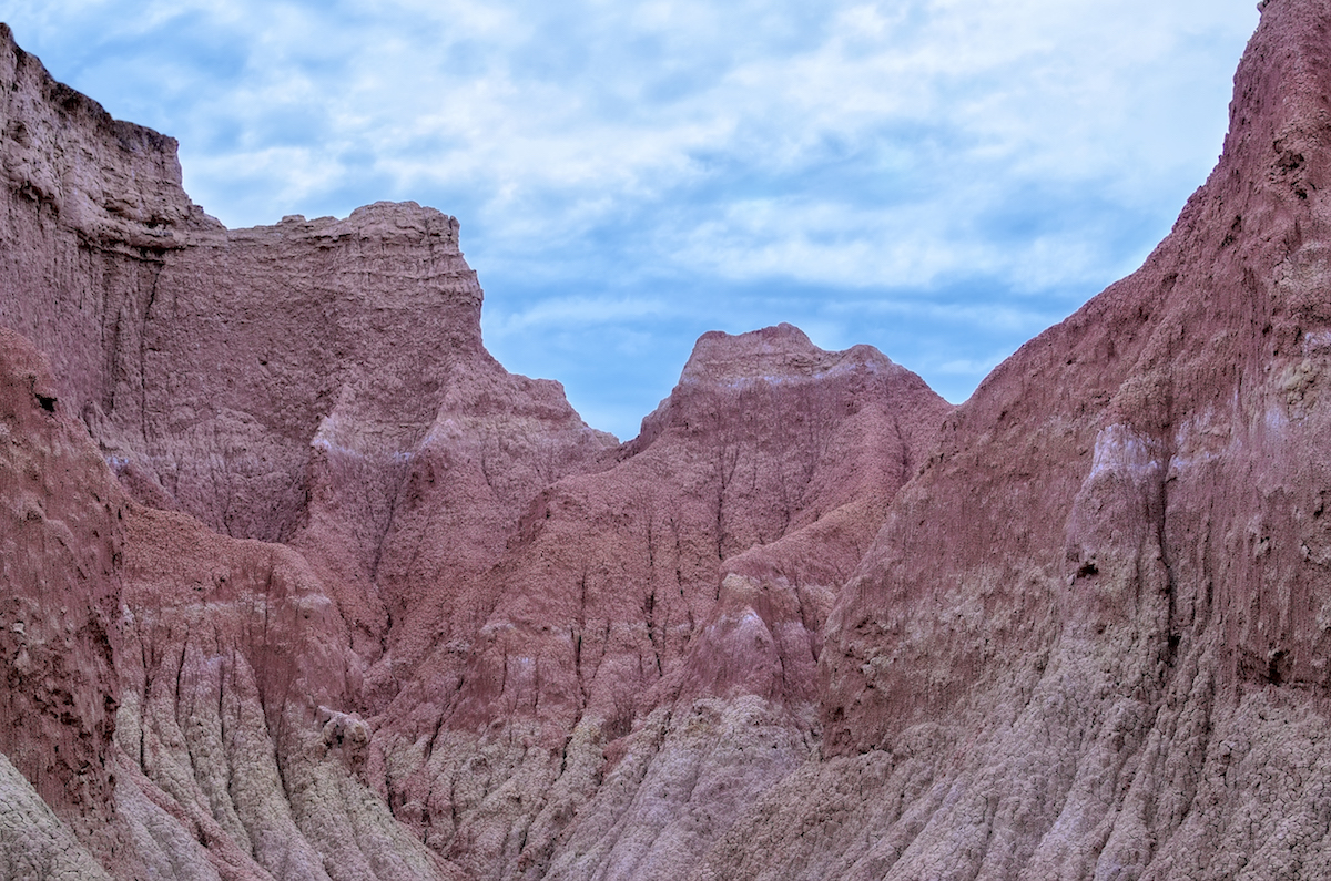 Stunning pinkish-purple sandy rocks in Tatacoa desert