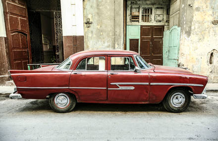 Vintage Cars in Havana