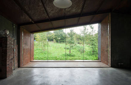 Artist’s Studio, Guesthouse and a Tunnel in an English Country Home