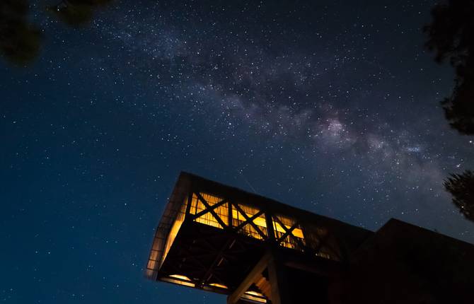 Minimalist and Sustainable Hotel in the Himalayas