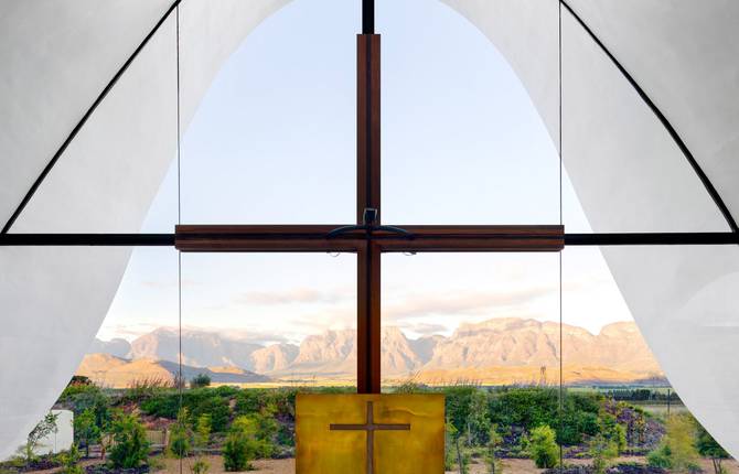 A Chapel into the South African Countryside