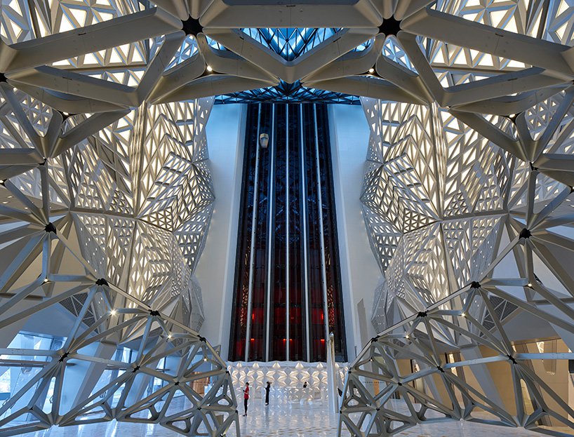 morpheus-hotel-city-dreams-resort-macau-china-designboom-03