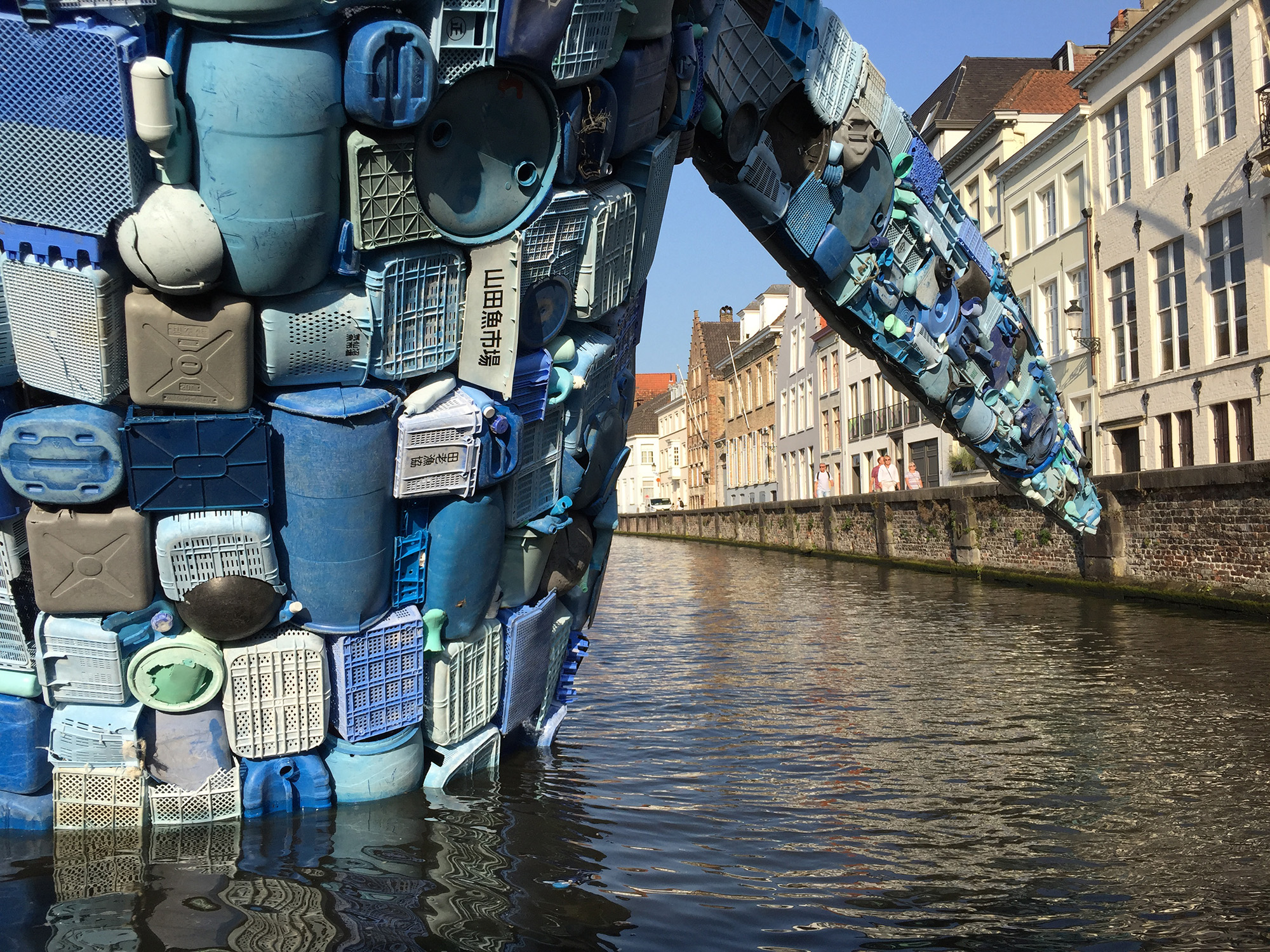 11_skyscraper-the-bruges-whale_by-studiokca_detail