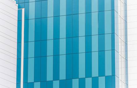 Graphic and Coloured Structures in Montreal