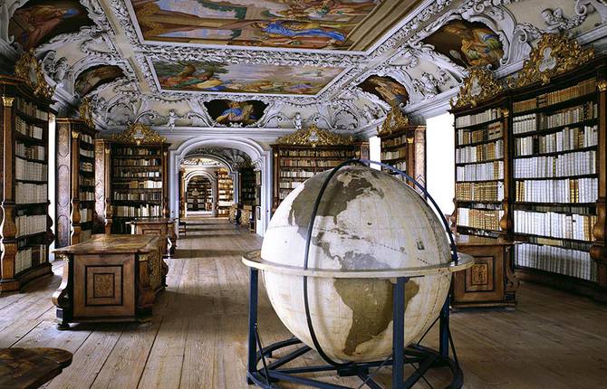 Inside the Most Beautiful Libraries in the World