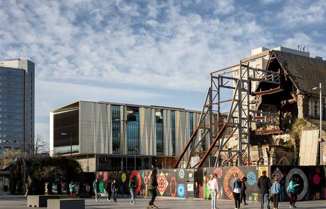 Beautiful Library Against Earthquakes in Christchurch