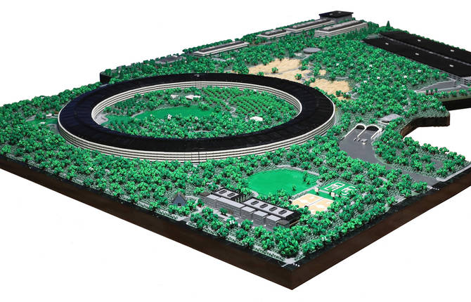 Apple Park Lego Reconstitution