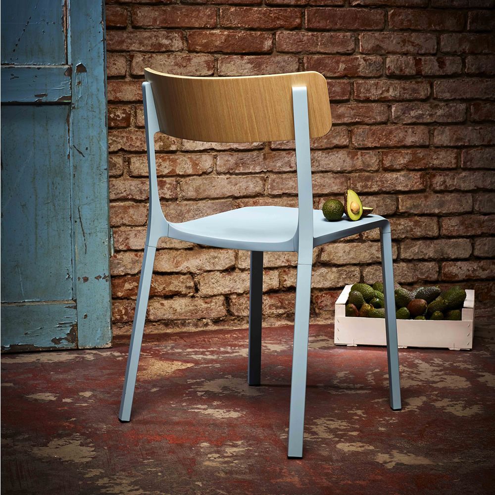 ruelle-stackable-chair-made-of-light-blue-lacquered-aluminium-backrest-in-natural-oak-plywood