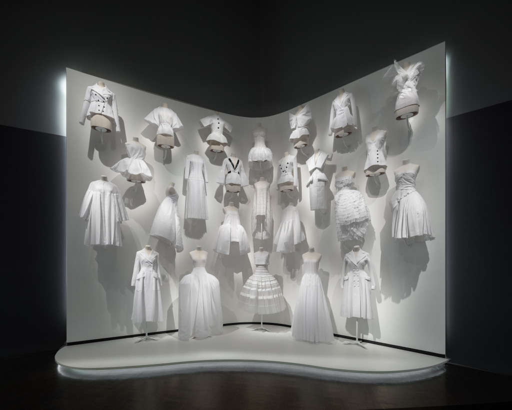 Dior-From Paris to the World