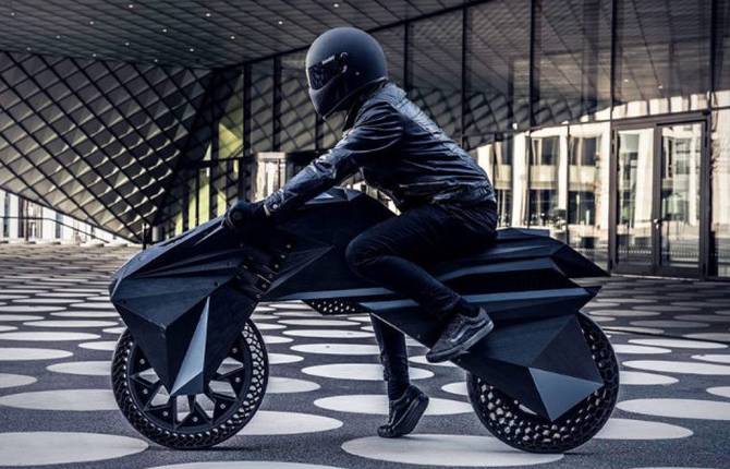 A 3D Motorcycle