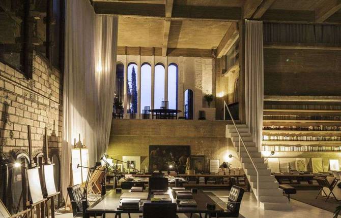 A House in an Ancient Cement Factory
