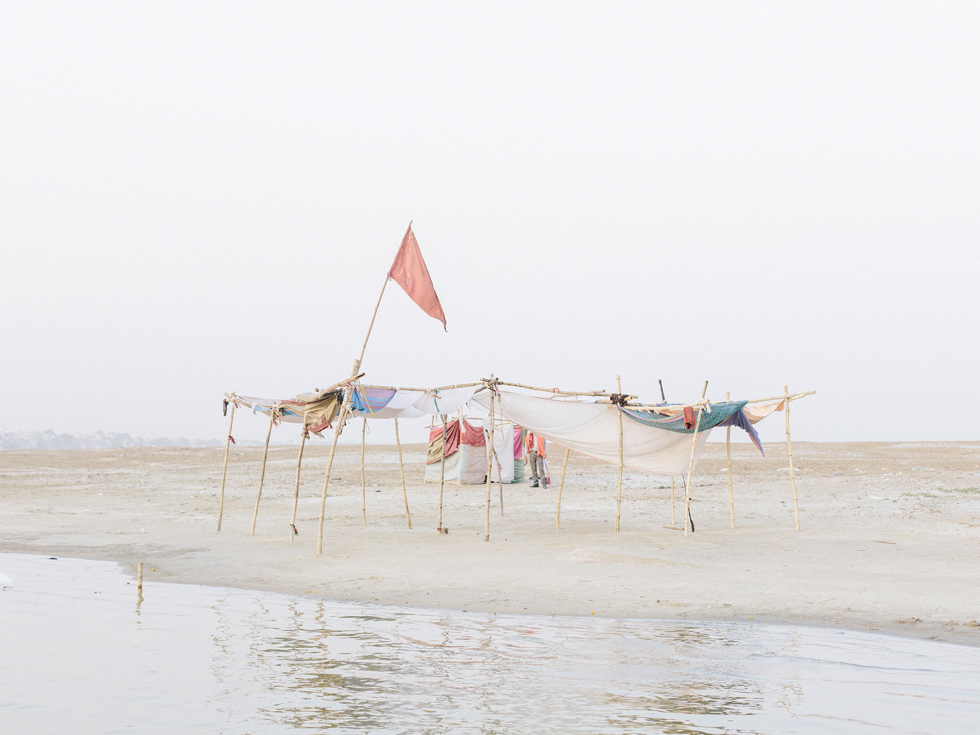 Gypsy camp on the shore of Ganges River. Varanasi, India. 2017.