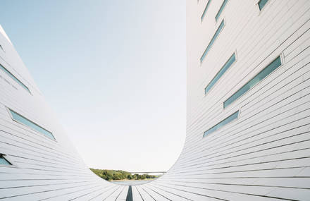 Amazing Views from these Wave-Shaped Apartment Buildings in Denmark