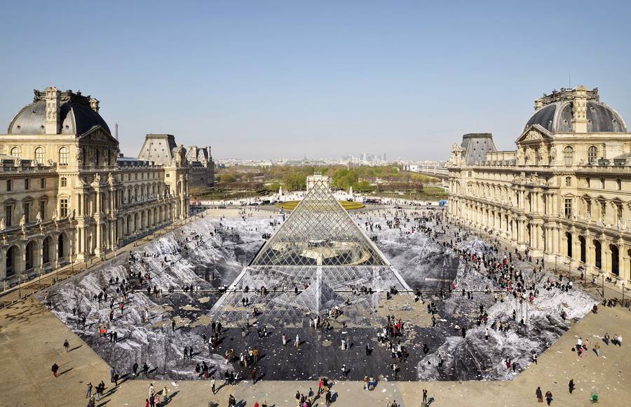 JR Optical Illusion around the Louvre’s Pyramid