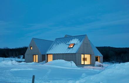 Sober and Luxurious Hatley House in Quebec