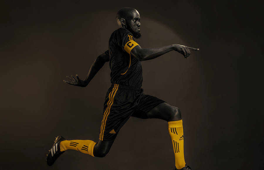 Dynamic Combination of Sports and Fashion