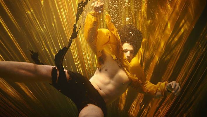 Rilès Unveils the Stunning « Against the Clock »