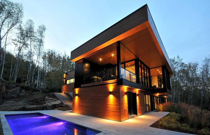 Alluring Modern Residence in Québec