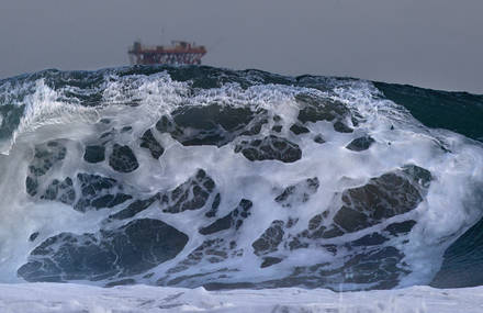 Shipwrecks in Pictures by Francesca Piqueras