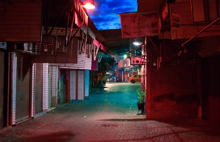 Stunning Photographs of Moroccan streets at Night