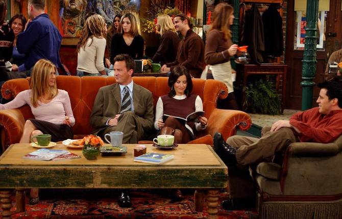 Friends Couch will be Brought Out for the 25th Anniversary of the Tv Show