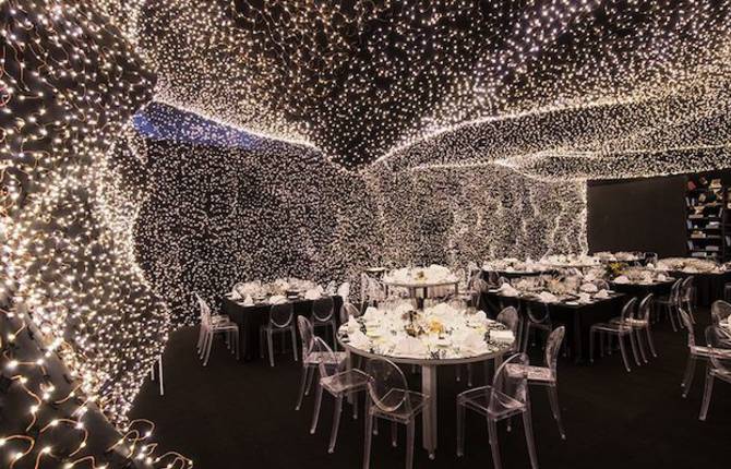 An Amazing Restaurant Immerse People in the Milky Way