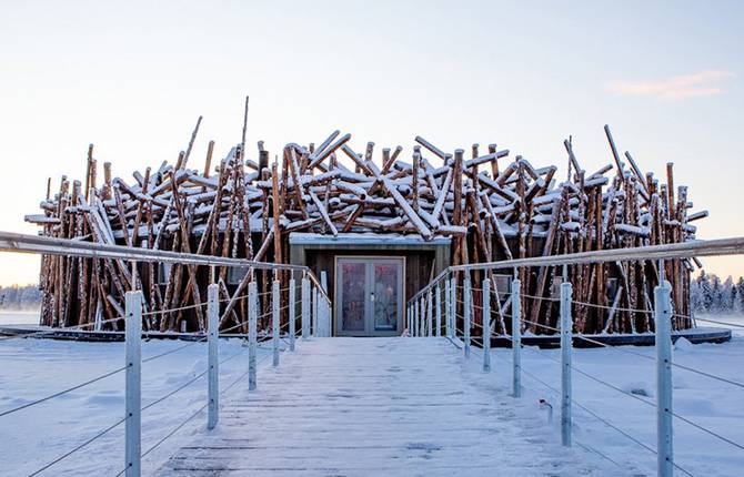 A Wellness Arctic Experience on a Swedish River