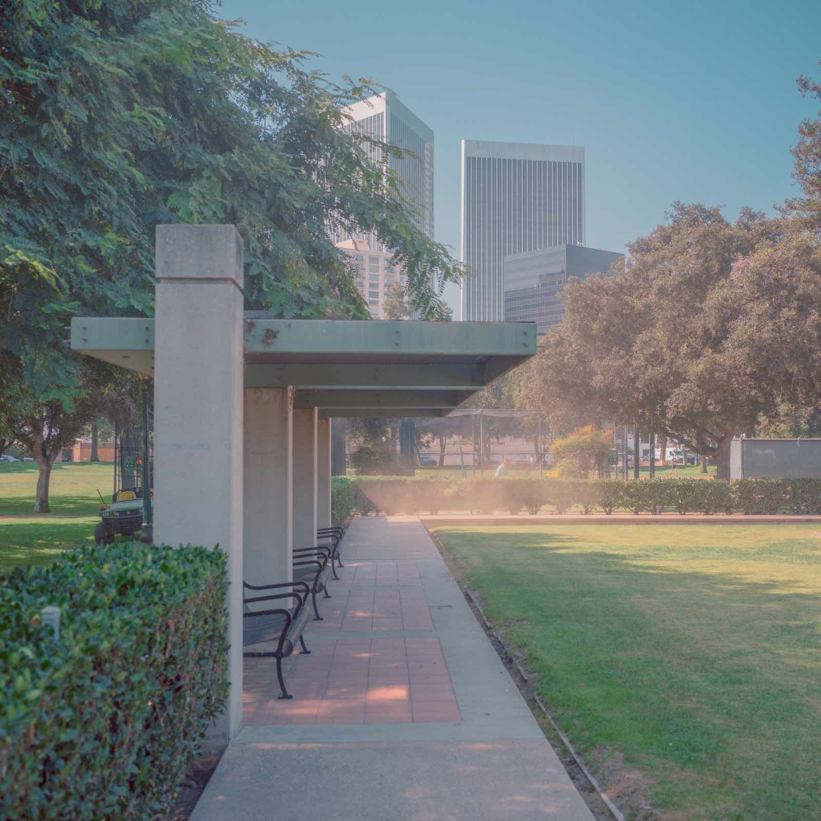 BY FRANCK BOHBOT