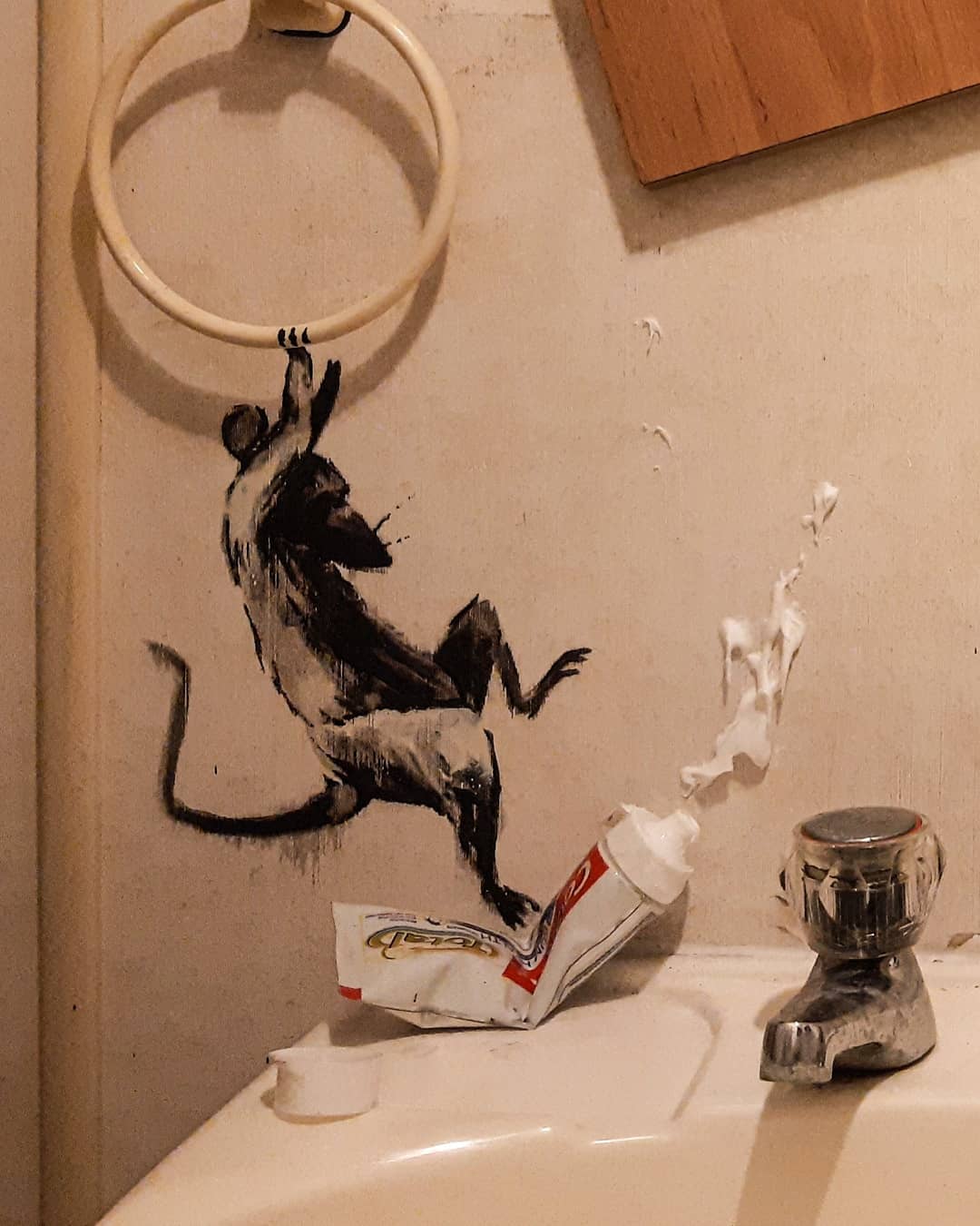 Banksy-covid-4