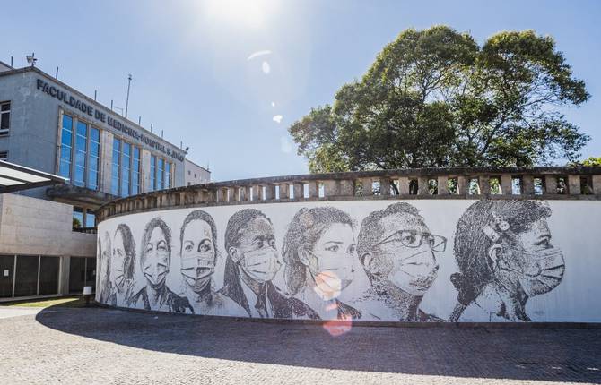 A Mural for Healthcare Workers in Porto