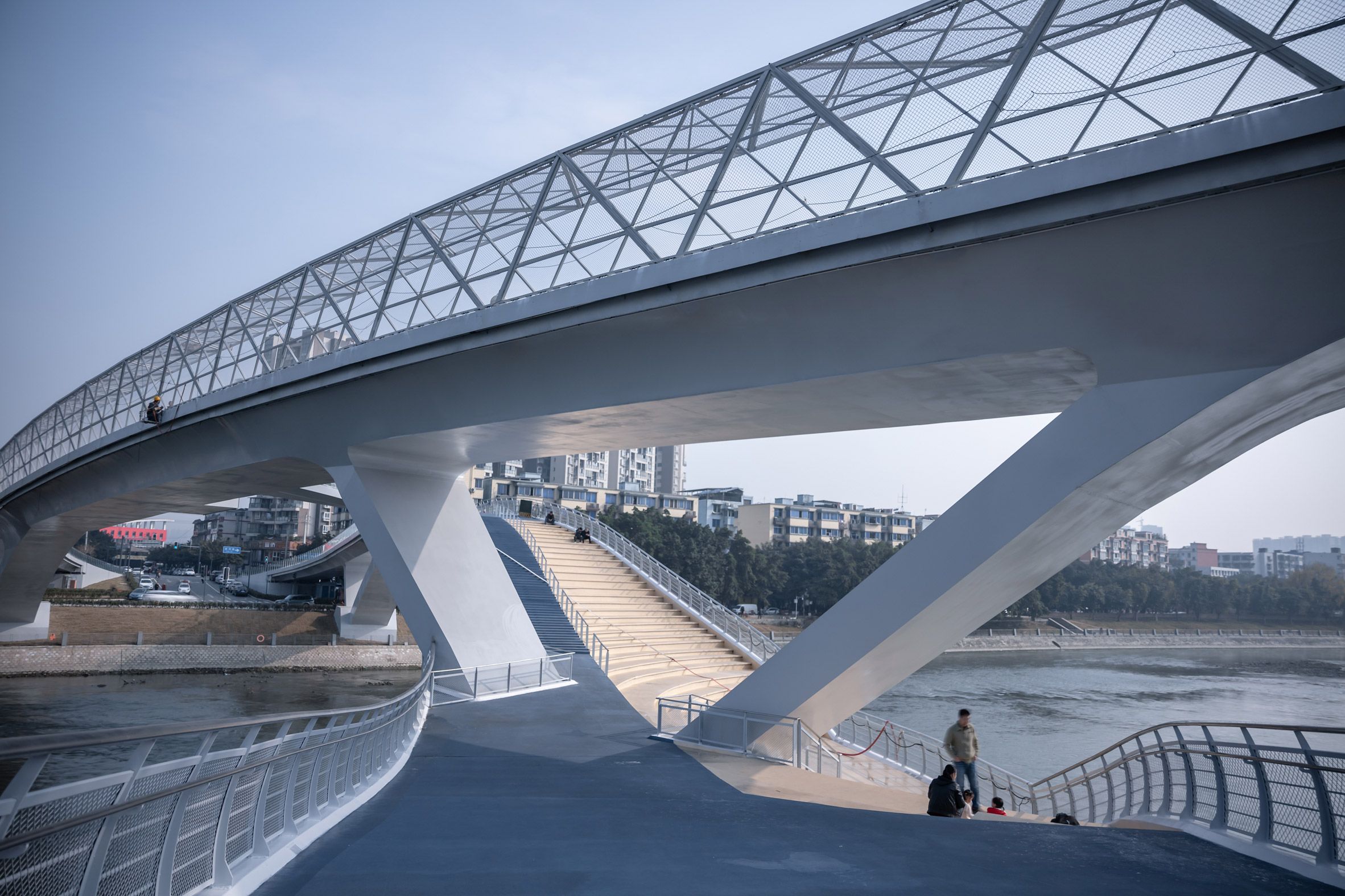 chengdu-infinity-loop-bridge-wunschmann-kaufer-architects-buschmayer-cai_dezeen_2364_col_18