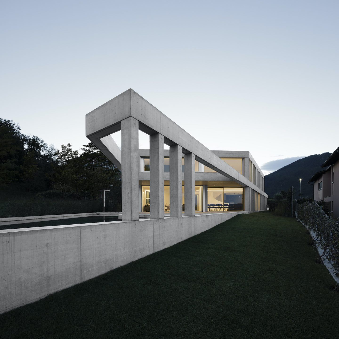 concrete villa (5)