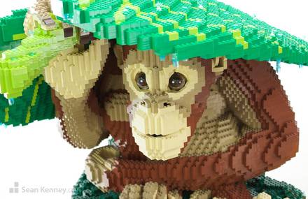 Stunning Sculptures of Animals Made with LEGO