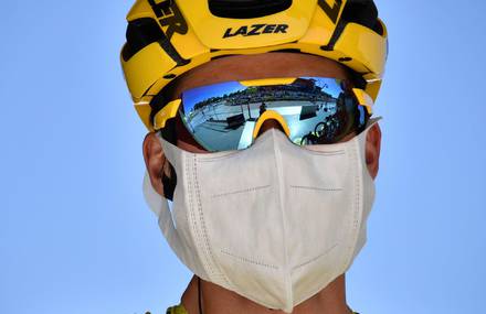 Bikes & Masks : the Surreal Tour de France 2020