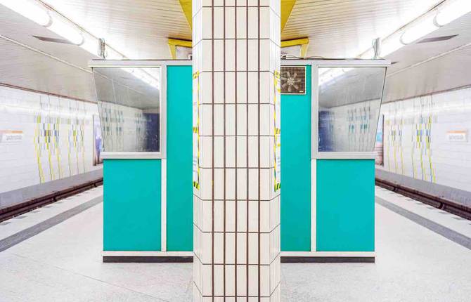Wonderful Architecture Pictures With Pop Colors