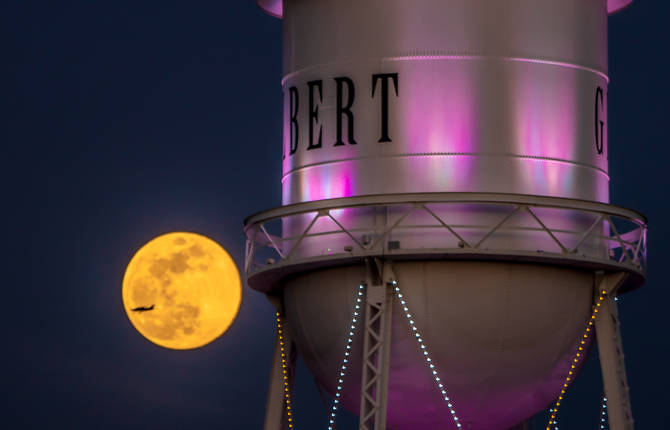 Stunning Pictures of the Moon