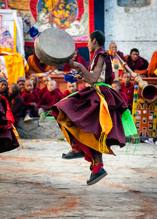 Doug-Steakley-Nepal-Tiji-Dancer-with-drum