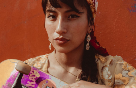 Skateboarding Session With the Amazing “Cholitas Bravas”