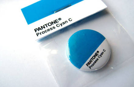 Badges Pantone